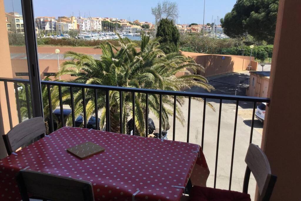 Studio Avec Climatisation Wifi Parking Piscine Agde Bagian luar foto